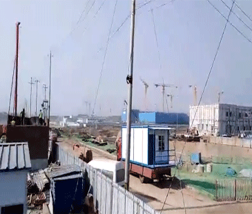 北京城建新机场项目58间集装箱房屋安装中